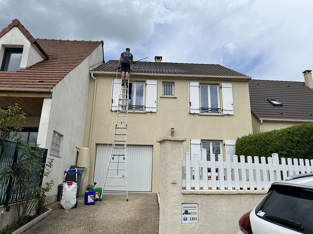 Traitement anti mousse Chanteloup-les-Vignes 78570