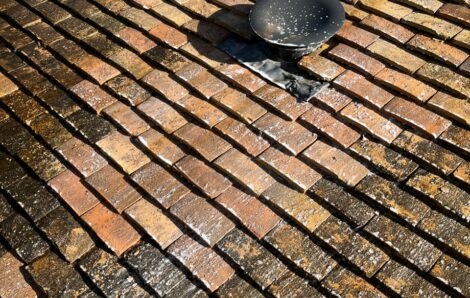 Changement tuiles poreuses nettoyage toiture Chanteloup-les-Vignes 78570